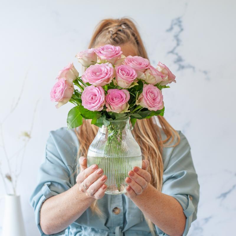 Brievenbus Sweet Roses – Elegante roze rozen door de brievenbus 🌹💖 - Happy City Plants