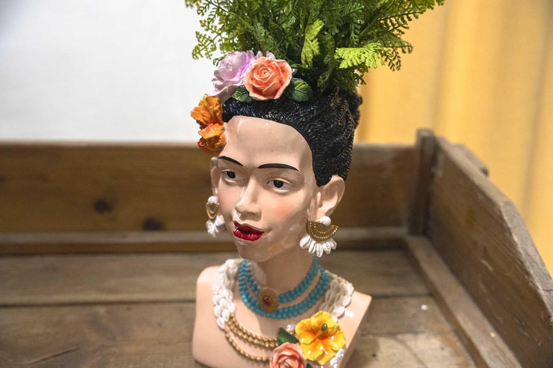 Flower Lady Vase - 30 cm - Waterproof Decorative Vase - Happy City Plants